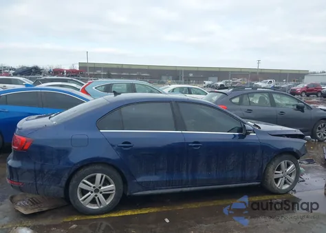 2014 Volkswagen Jetta Hybrid Sel from USA, damaged, VIN 3VW637AJ8EM215855